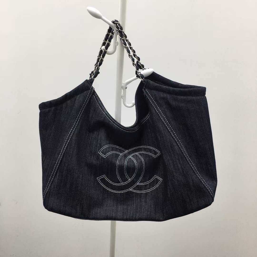 CHANEL CABAS SHOPPING XL CANVAS DENIM BLUE JEANS TOTE SHOULDER BAG กระเป๋ายีนส์ ชาแนล