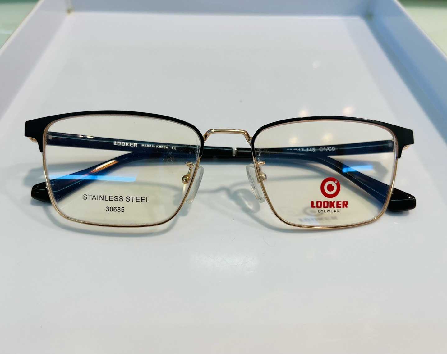 กรอบแว่นแบรนด์ Looker รุ่น 30685