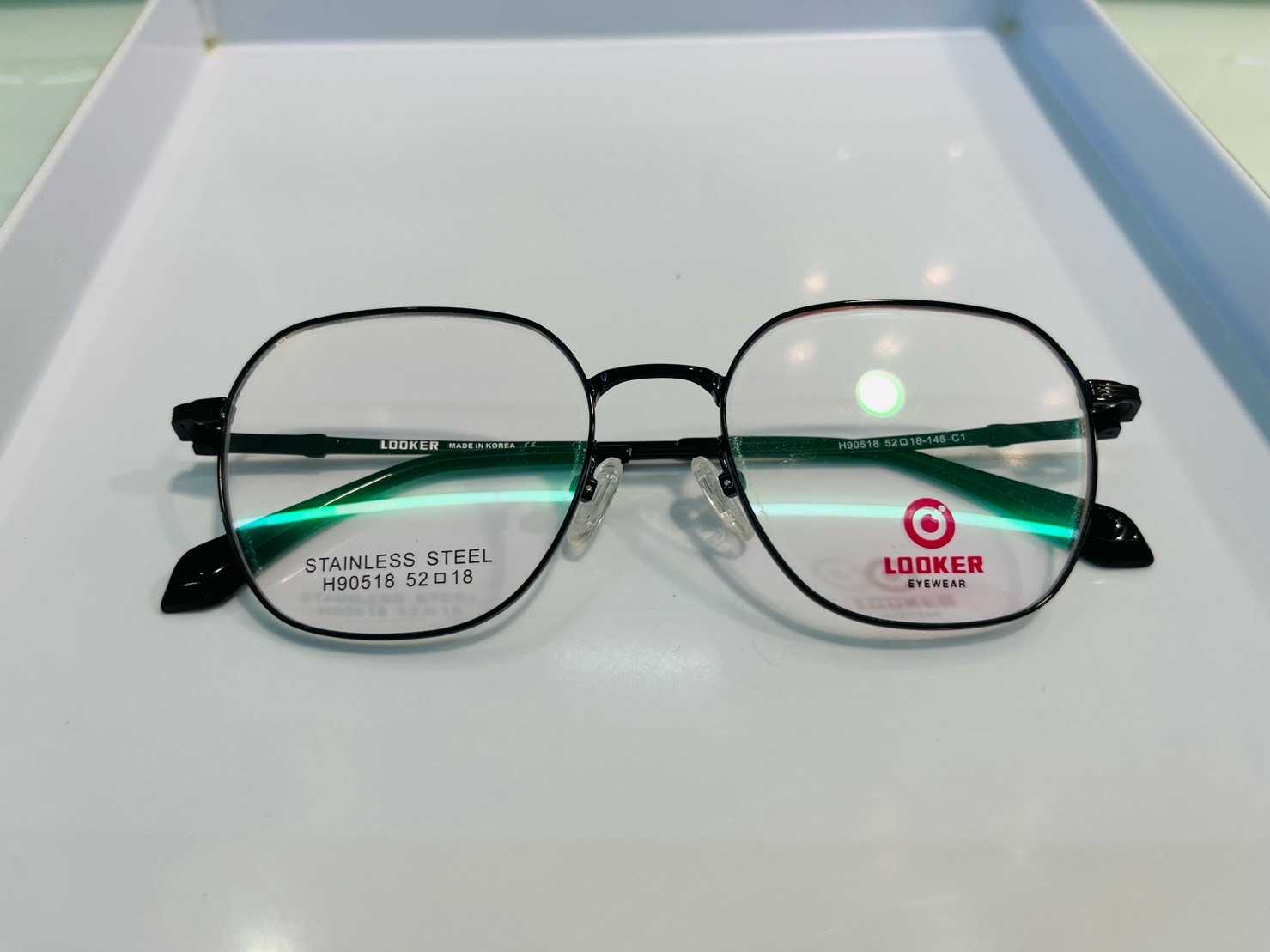 กรอบแว่นแบรนด์ Looker รุ่น H90518