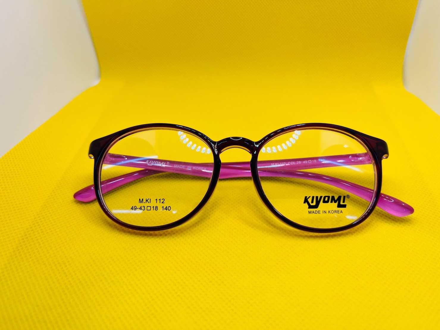 กรอบแว่นแบรนด์ Kiyomi สีชมพูทรงกลม