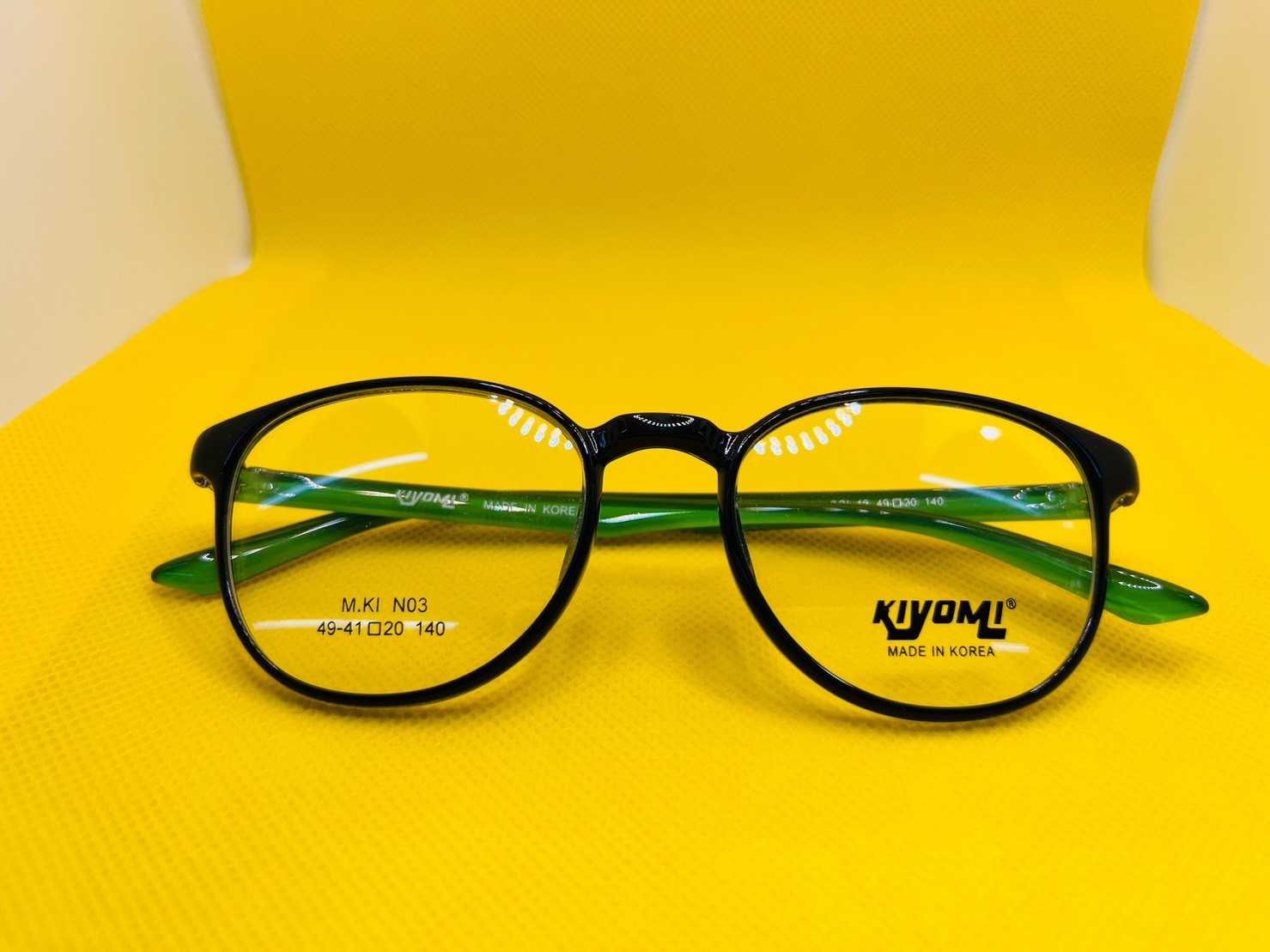 กรอบแว่นแบรนด์ Kiyomi สีเขียว