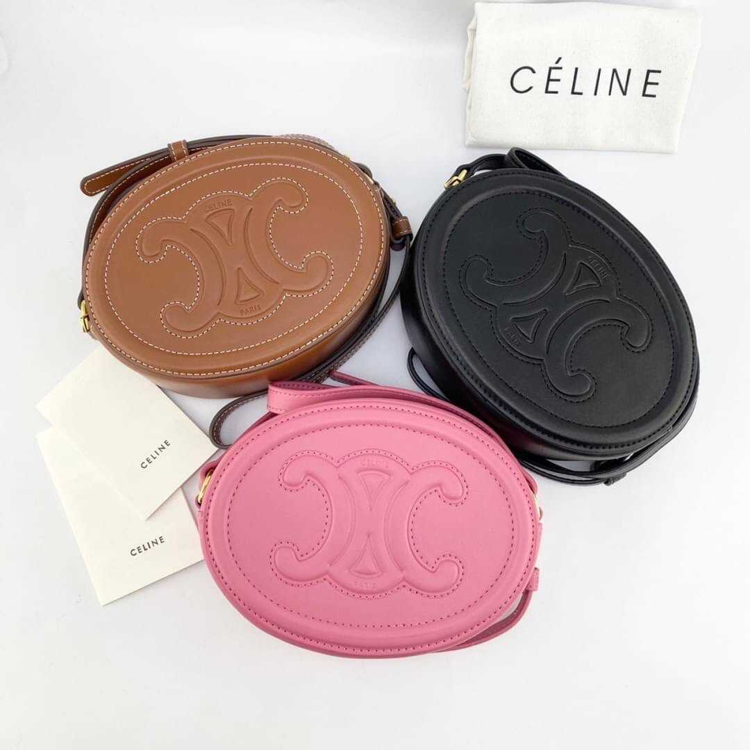 CELINE OVAL PURSE TRIOMPHE EMBOSSED IN SMOOTH LEATHER CROSSBODY BAG กระเป๋าสะพายข้างครอสบอดี้ ซีลีน