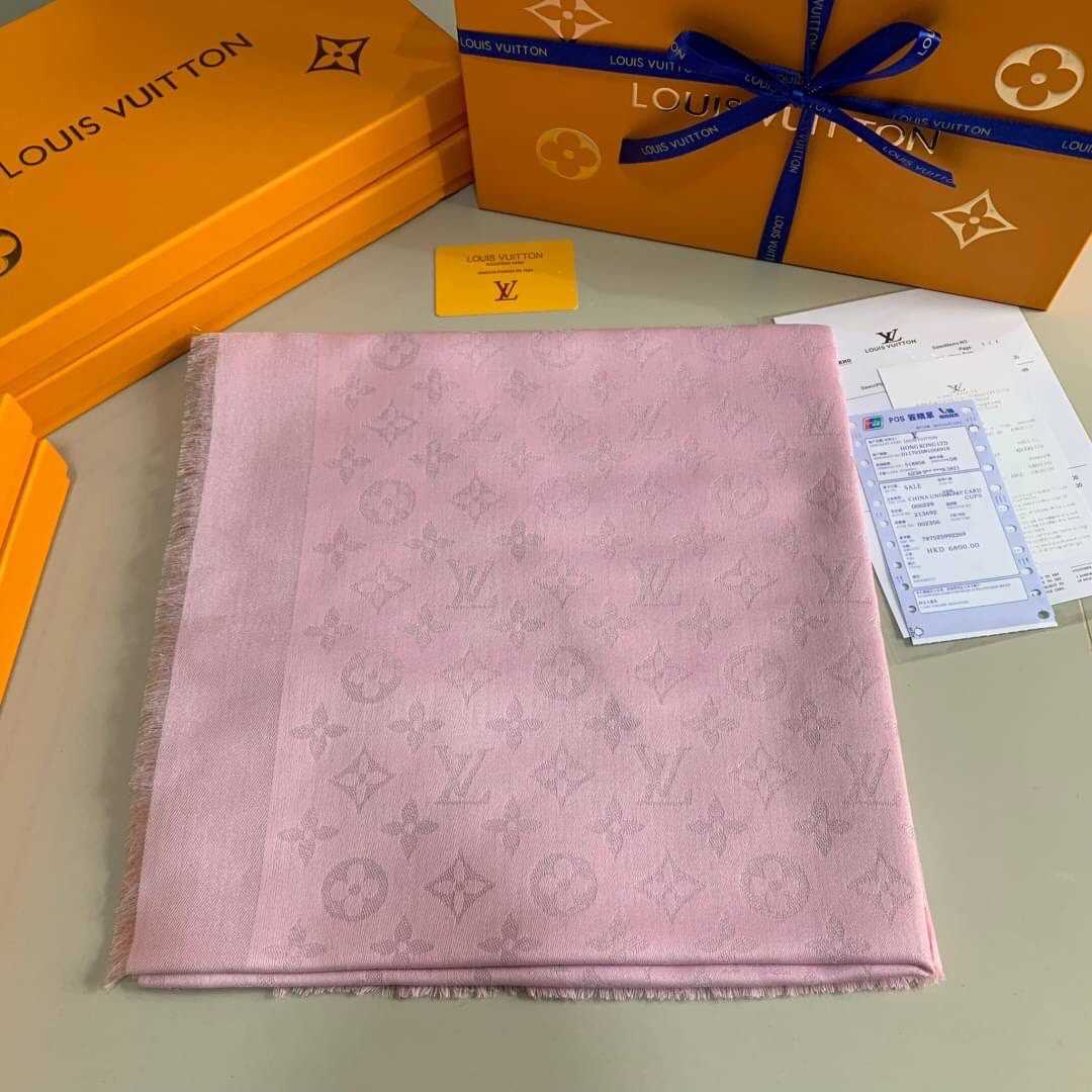 LOUIS VUITTON SILK LUREX WOOL MONOGRAM SHINE SHAWL ผ้าพันคอคลุมไหล่ แบรนด์เนมหลุยส์วิตตอง
