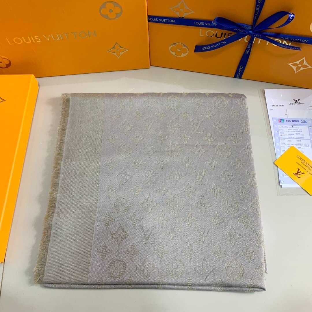 LOUIS VUITTON SILK LUREX WOOL MONOGRAM SHINE SHAWL ผ้าพันคอคลุมไหล่ แบรนด์เนมหลุยส์วิตตอง