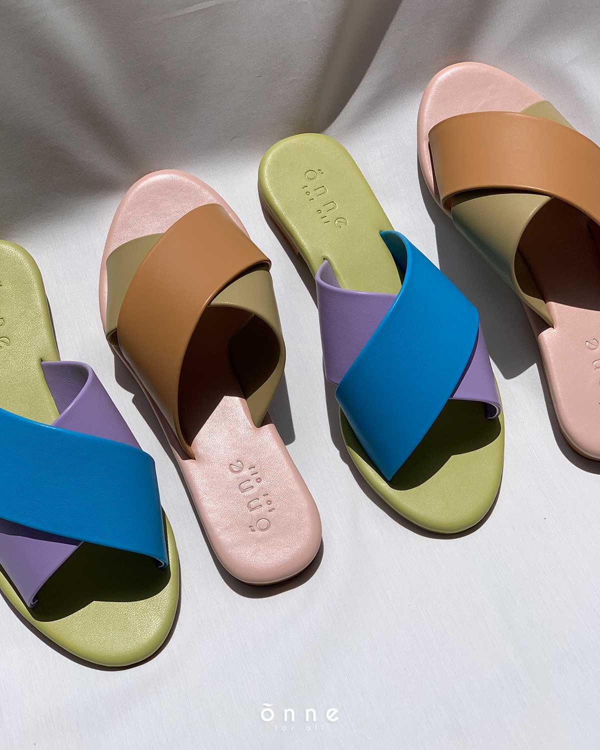 (CLEARANCE) CUP SANDALS