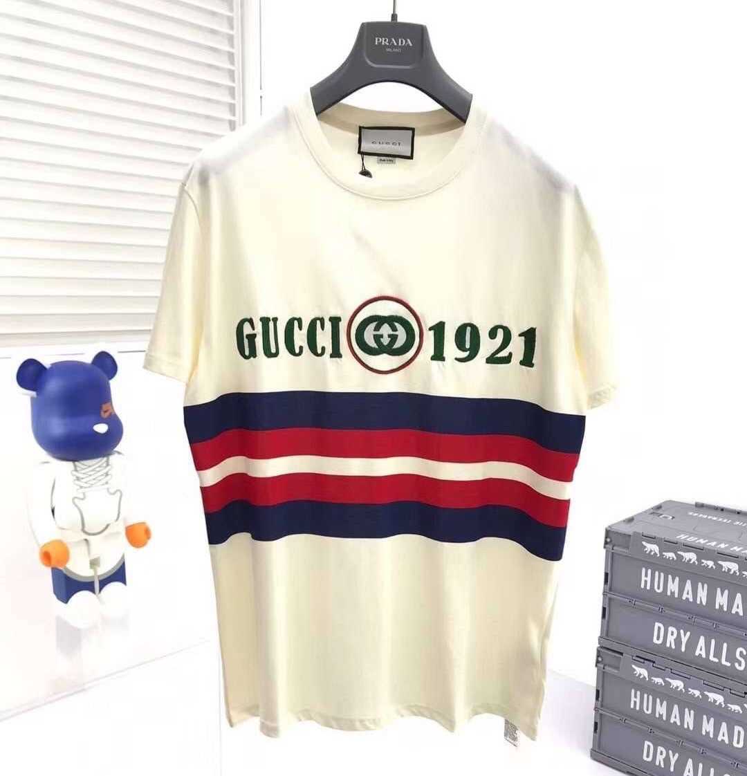 GUCCI 3 STRIPES GG 1921 LOGO EMBROIDERED COTTON T-SHIRT เสื้อกุชชี่ คาดแถบ GG interlocking
