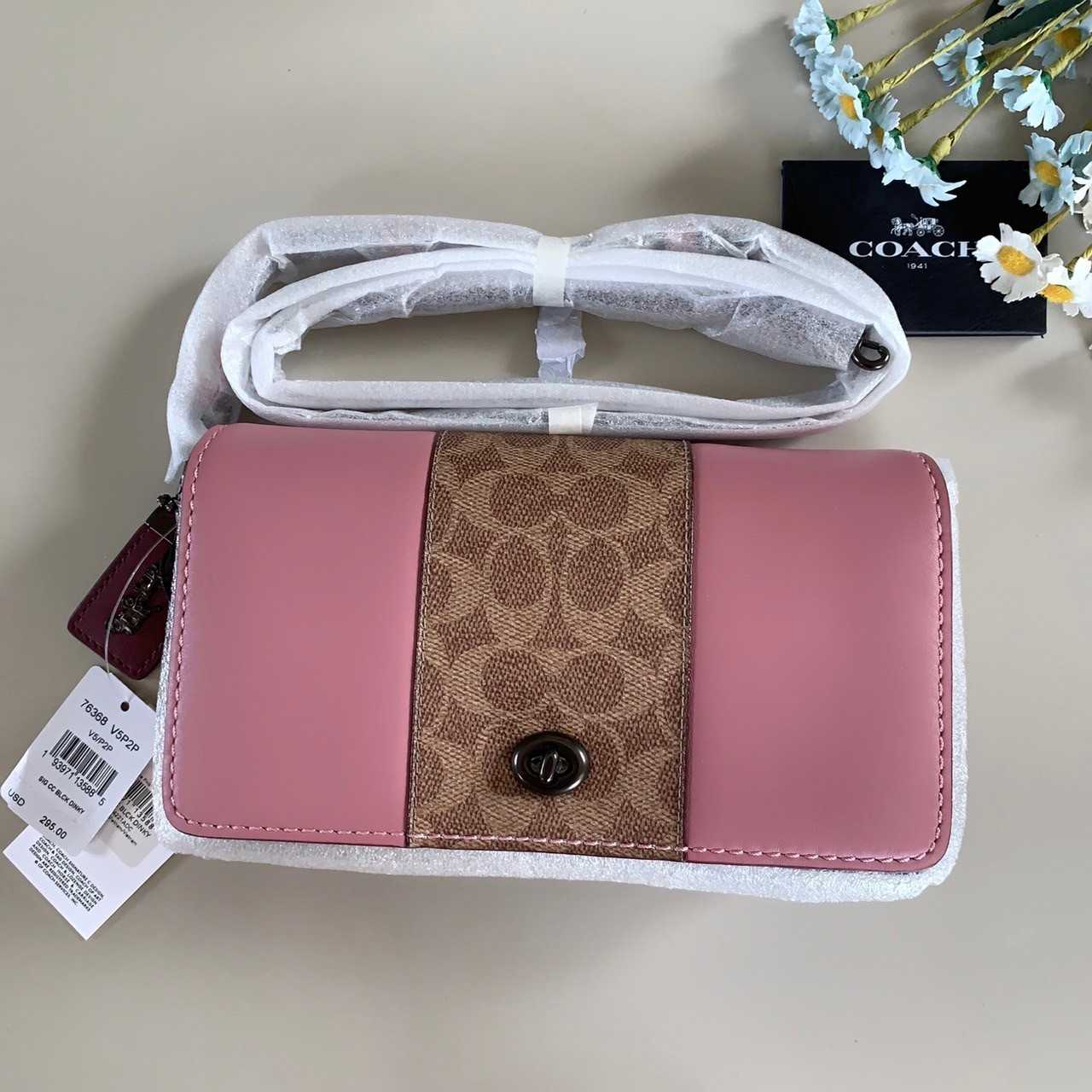COACH DINKY WITH SIGNATURE CANVAS BLOCKING Coach 76368 LINE SHOPPING
