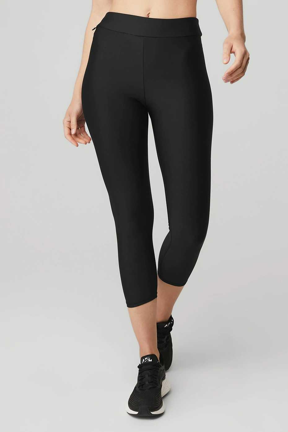 ALO AIRLIFT HIGH-WAIST CONCEAL-ZIP CAPRI