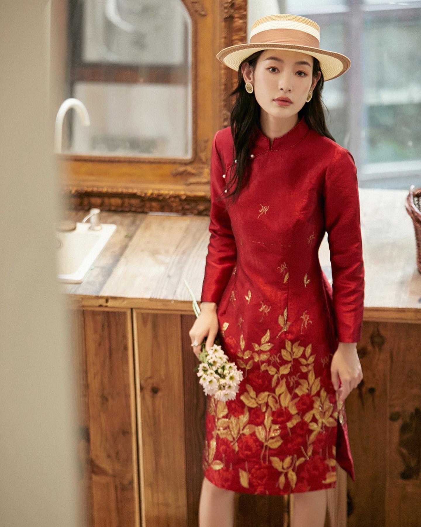 Red jacquard autumn cheongsam dress