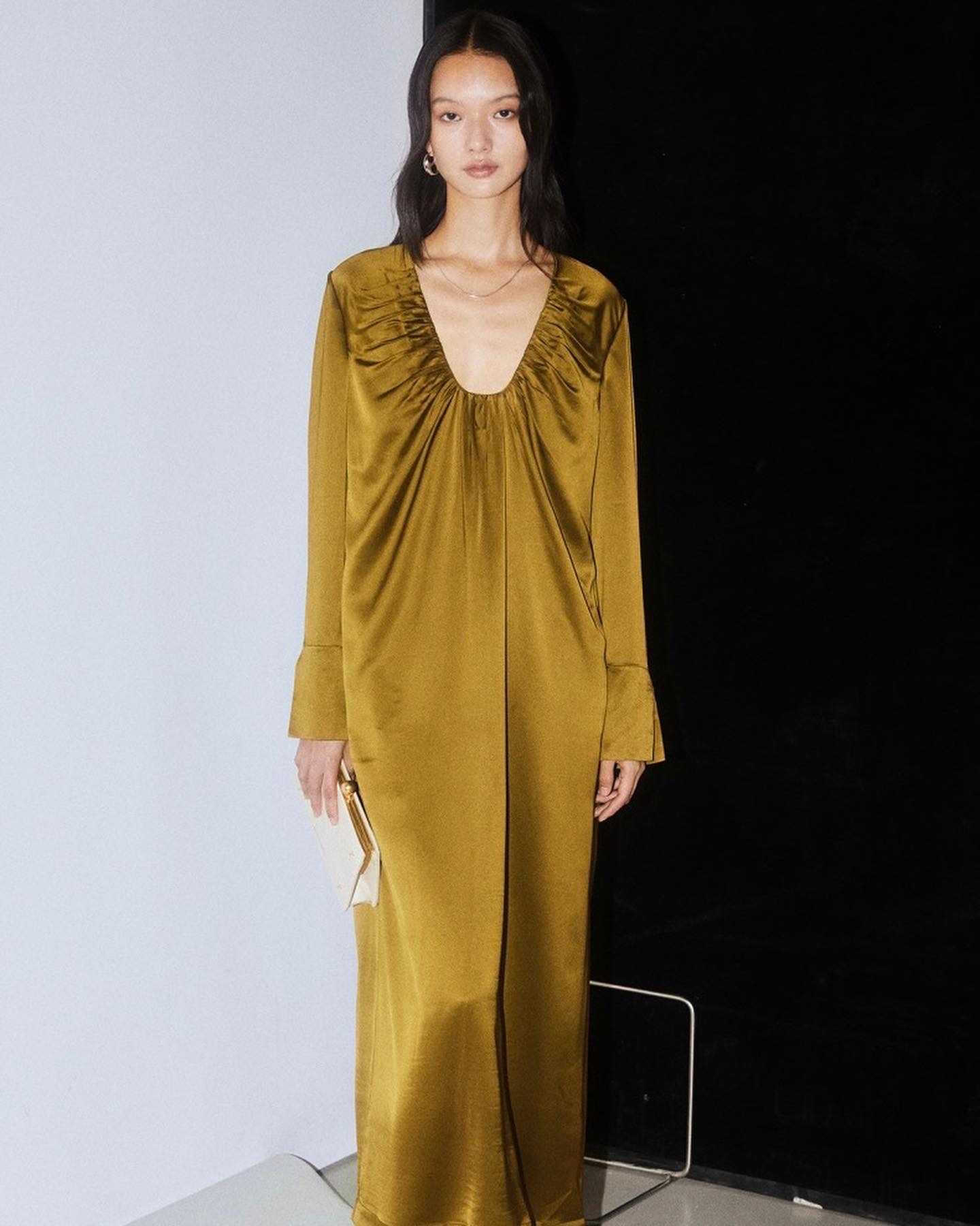 sagestudio Galo acetate pleated V-neck H-shaped elegant glossy maxi dress