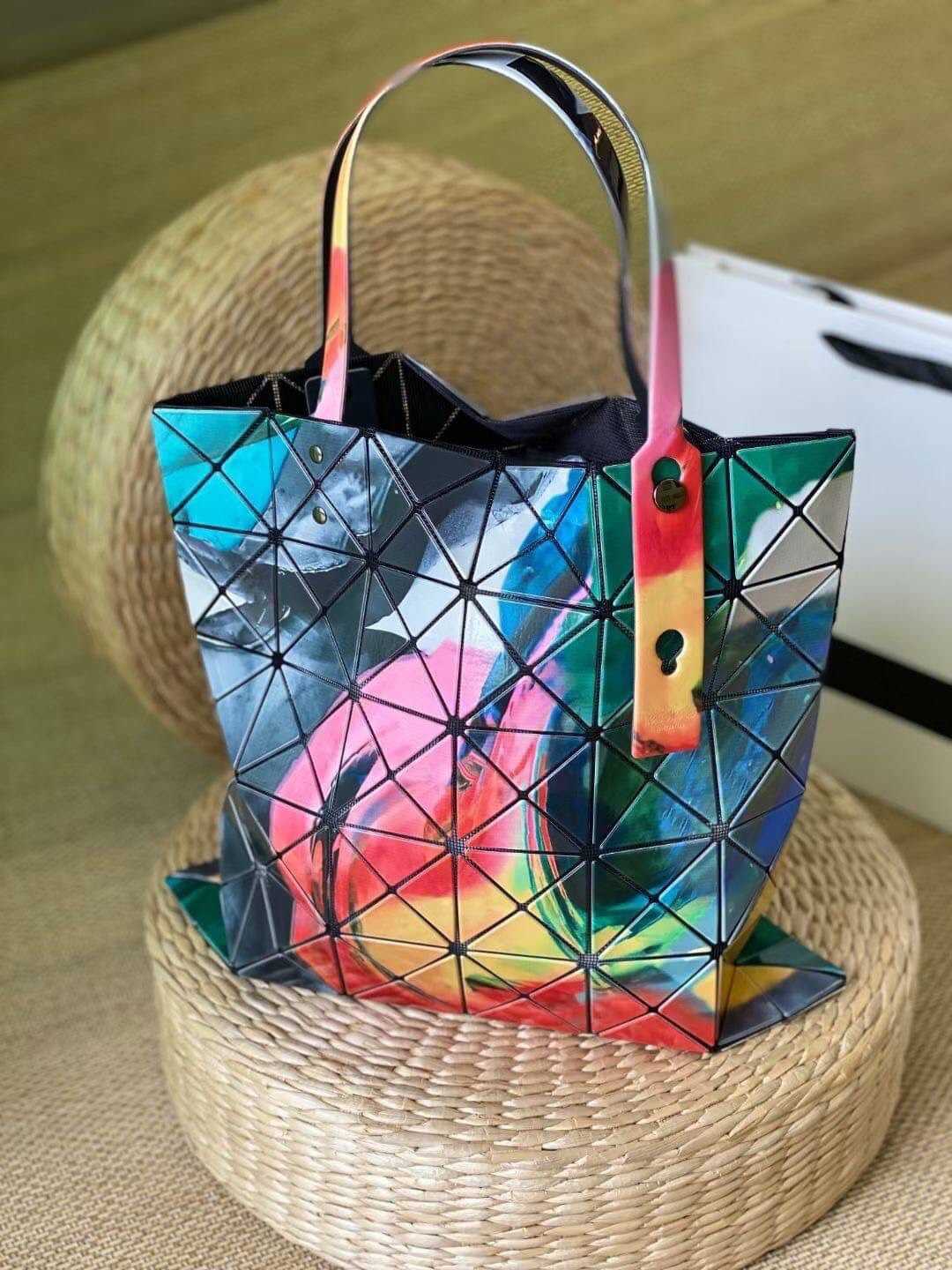 BAO BAO ISSEY MIYAKE JELLY 6X6 BLOCK TOTE BAG MULTICOLOR กระเป๋าโท้ท บาวบาว อิซเซ่ มิยาเกะ