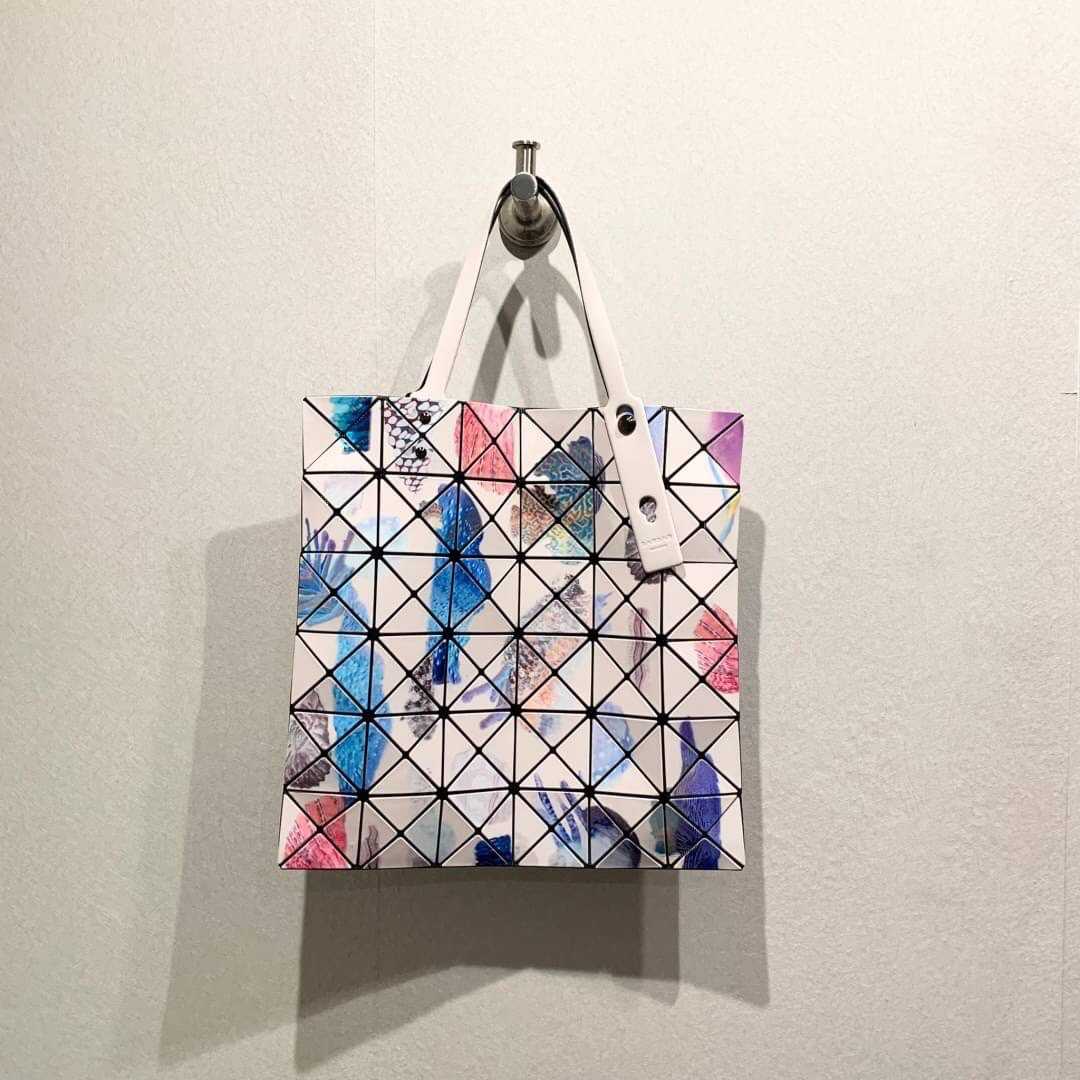 BAO BAO ISSEY MIYAKE JELLY 6X6 BLOCK TOTE BAG MULTICOLOR กระเป๋าโท้ท บาวบาว อิซเซ่ มิยาเกะ
