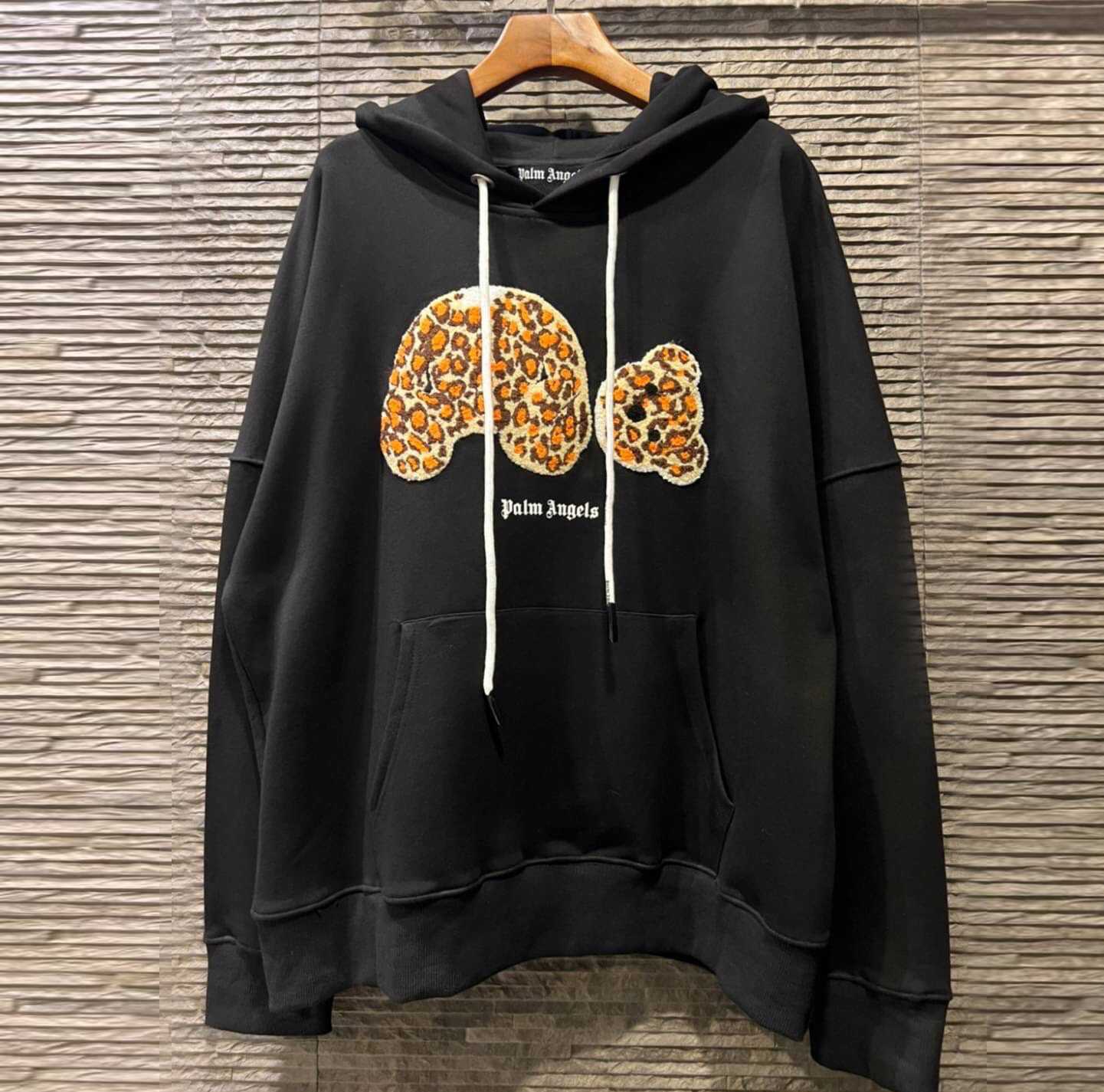 PALM ANGELS KILL THE BEAR LEOPARD COTTON HOODIE IN BLACK เสื้อฮู้ดดี้ กันหนาวแขนยาว ปาล์มแองเจิล