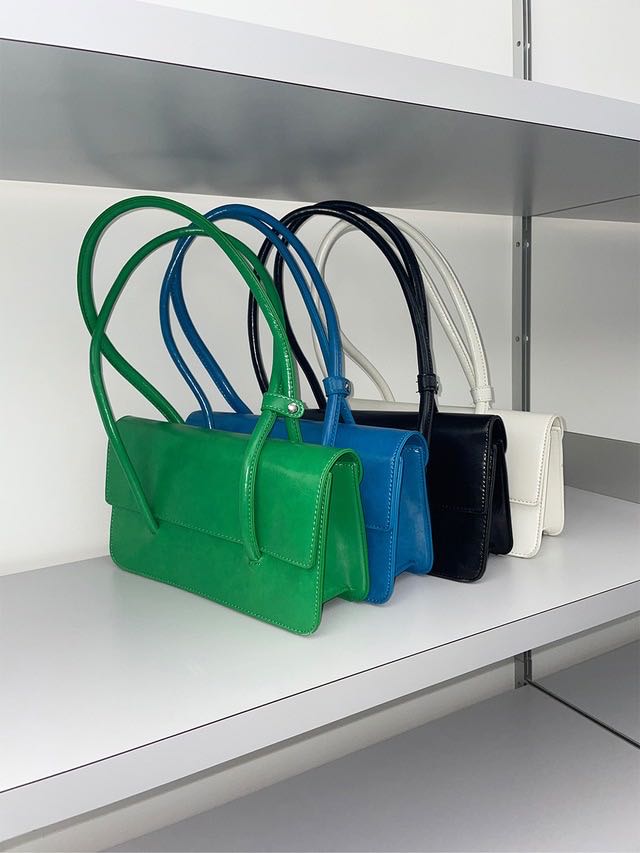 shoulder bag (black/ white/ blue/ green)
