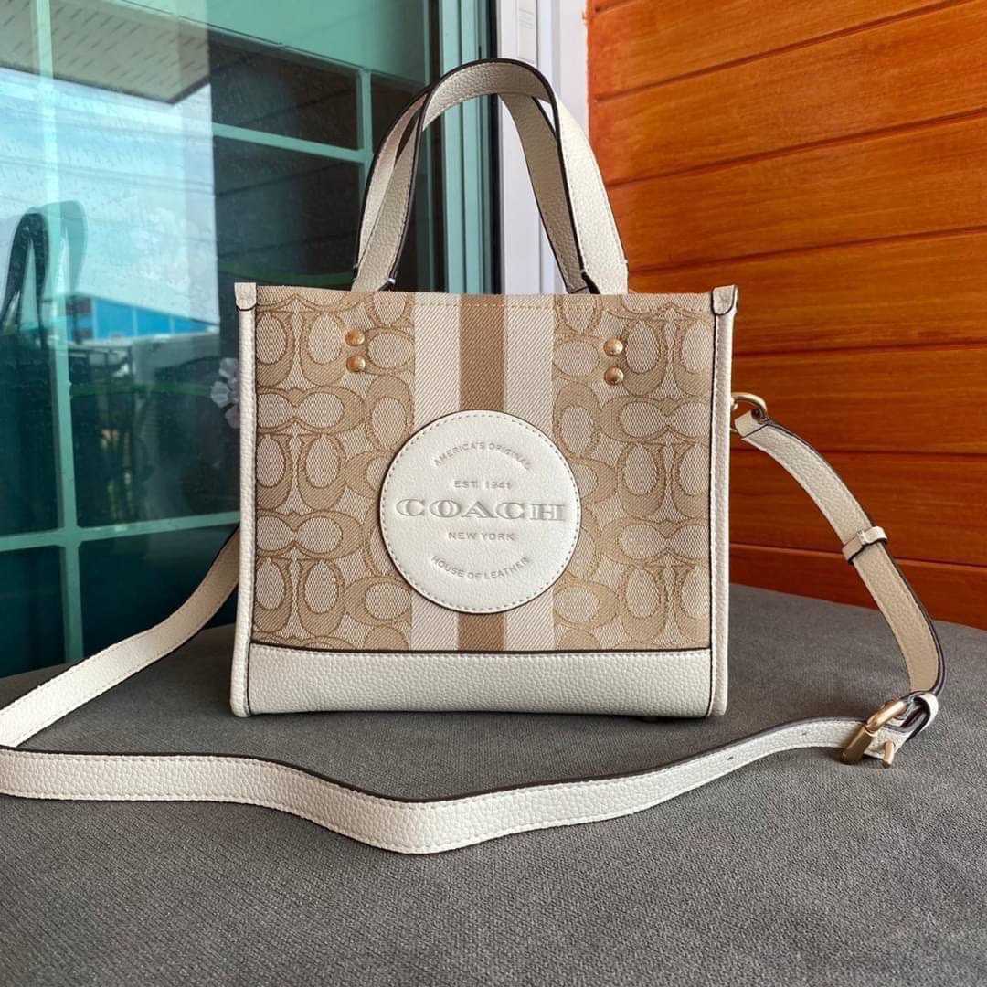 COACH Dempsey Tote 22 in Signature Jacquard With Stripe and COACH Patch (COACH C8417)
