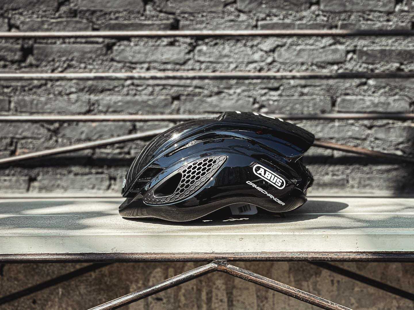 Abus Gamechanger Shiny Black
