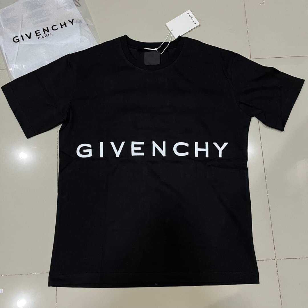 GIVENCHY CLASSIC LOGO EMBROIDERED T-SHIRT เสื้อยืดคอกลมแขนสั้น จิวองชี่ ดำ