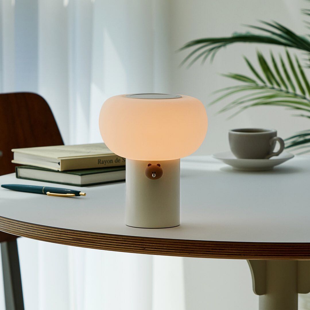 #พรีออเดอร์  Linefriends Brown Wireless Charger  Moodlamp โคมไฟ+ชาร์จแบตไร้สายได้ค่ะ