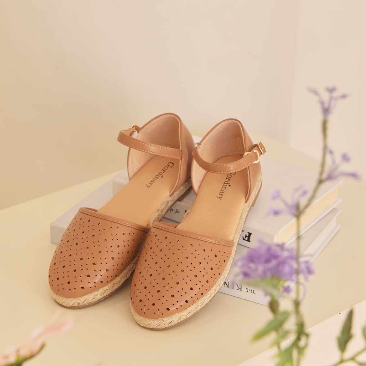 Gordinary Lena - Tan  (สีน้ำตาล) Size 36-42