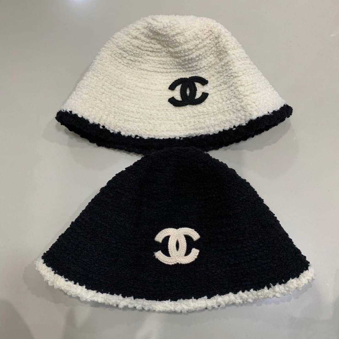 CHANEL CC WOOL KNIT BEANIE หมวกไหมพรม แบรนด์ชาแนล ผ้าไหมพรม