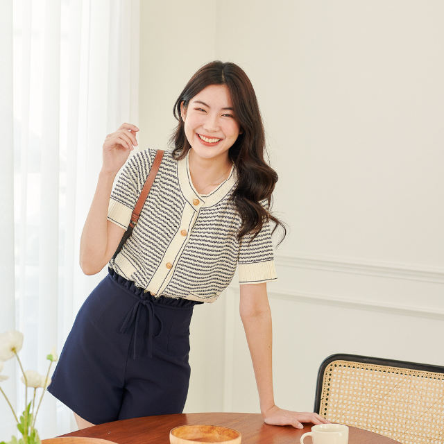 Jisoo Top