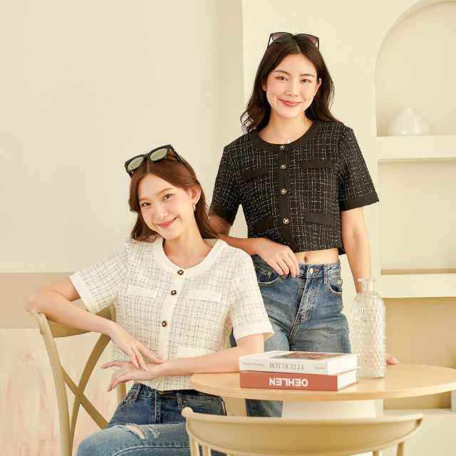 Serene Tweed Crop