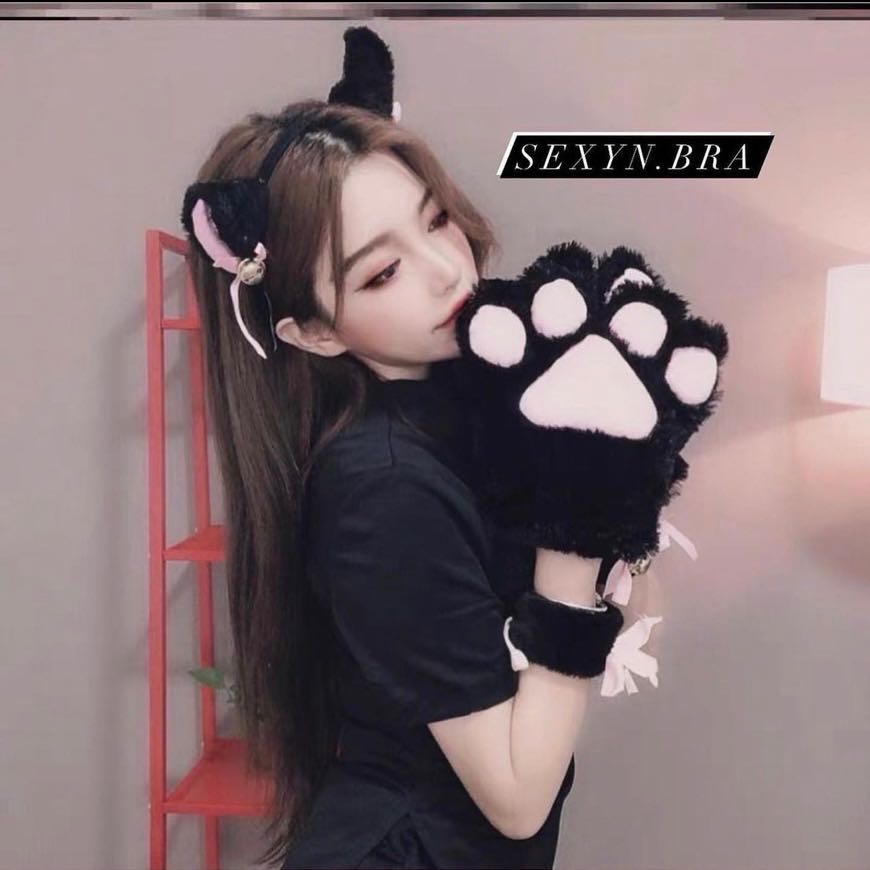 อุ้งเท้า หู แมว