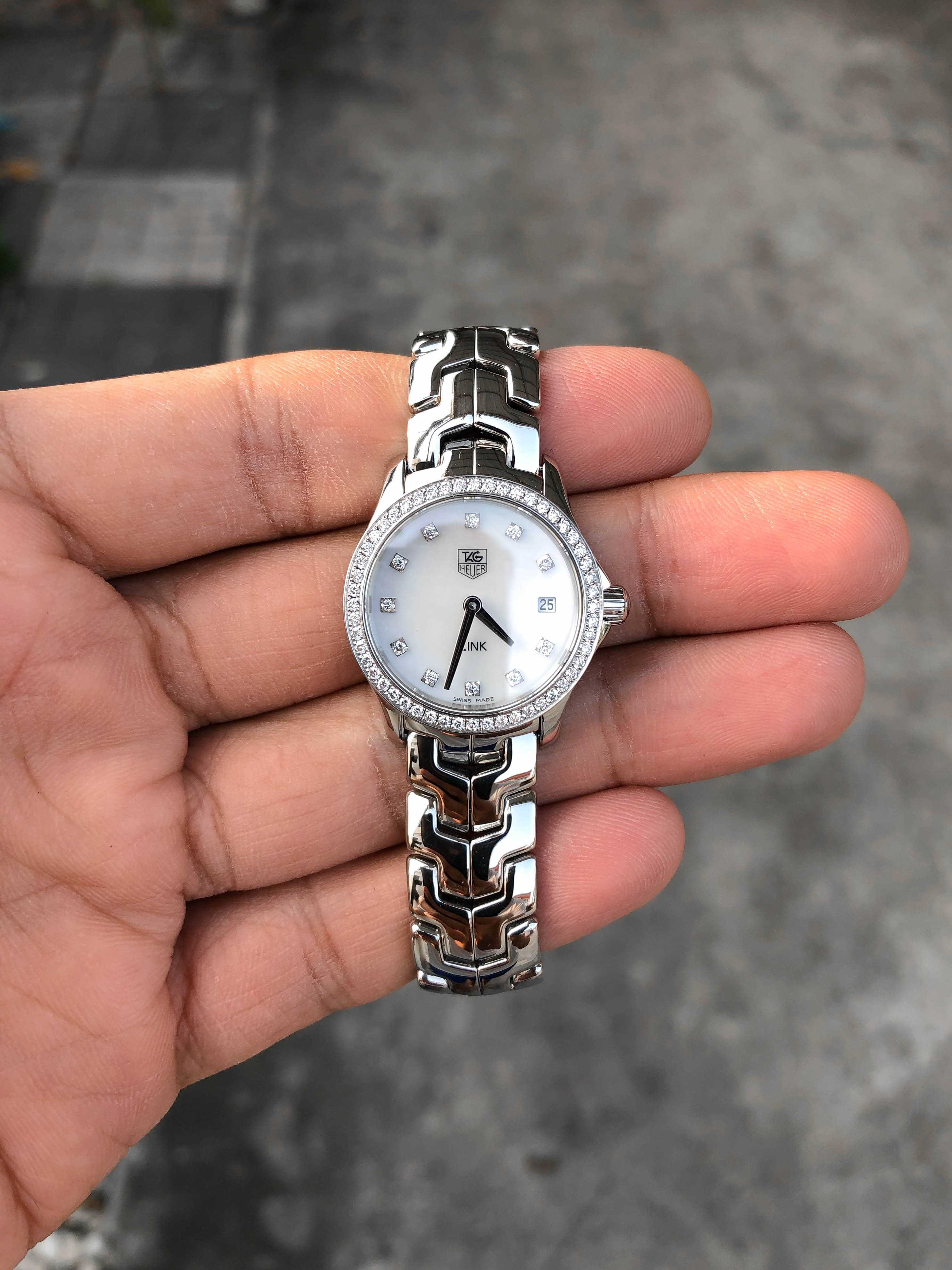 Tag Heuer Link G4 Diamond Lady Size Quartz หน้ามุกขาว หลักเพชร ขอบเพชร