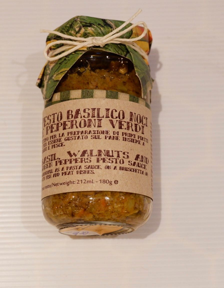 Pesto basil, Walnuts, green peppers 