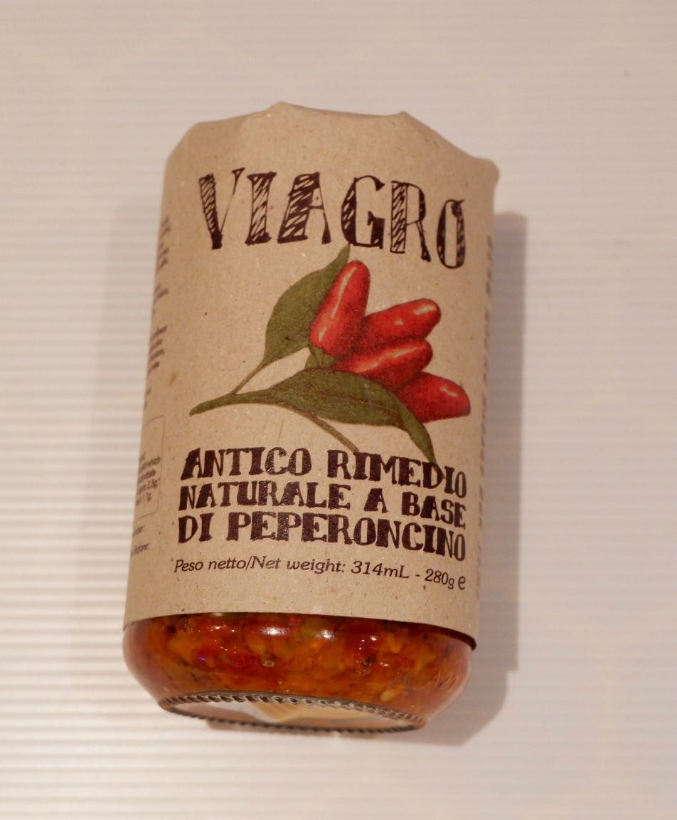 Viagro tomato and chili sauce 