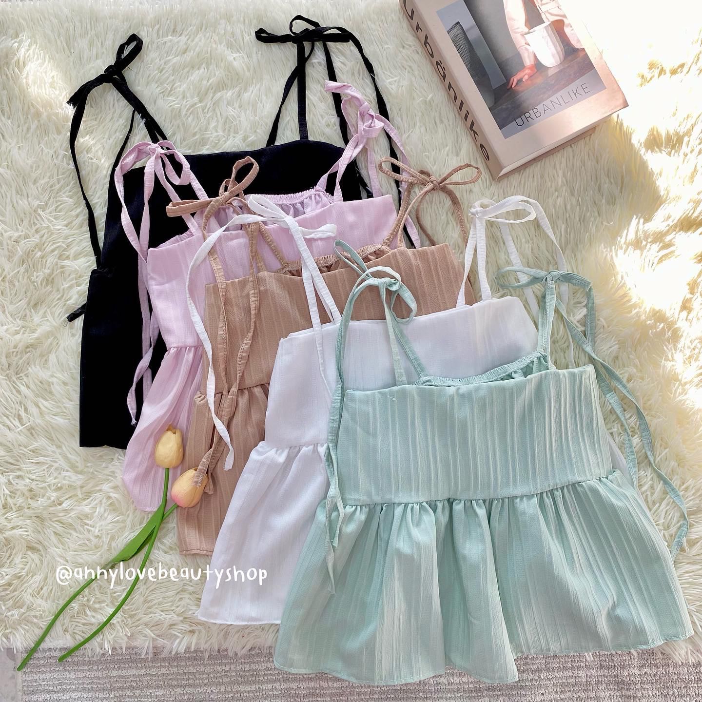 เสื้อครอปผูกไหล่ ดีเทลปล่อยชาย