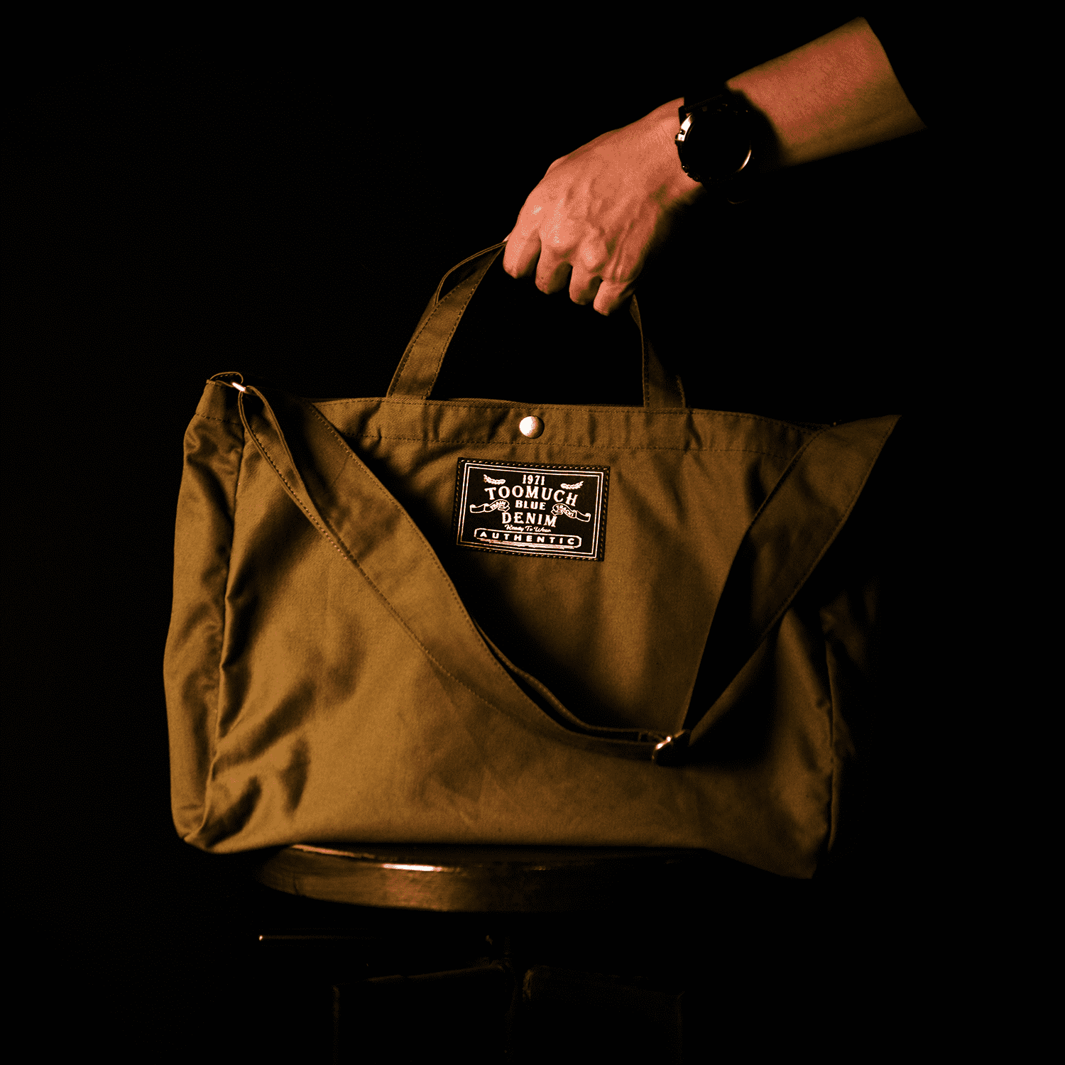 TOO MUCH BLUE DENIM 1971 - GREEN DEMI BAG กระเป๋าหูหิ้ว สะพายข้าง สีเขียว บุผ้าเพสลีย์ (Paisley)