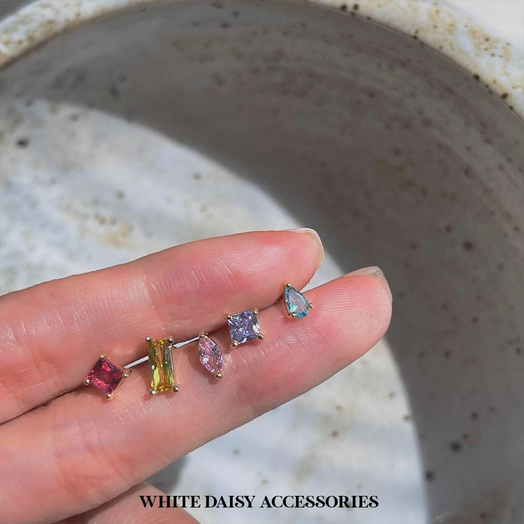 Chilli 5 pcs Zircon Stud Earring ต่างหู