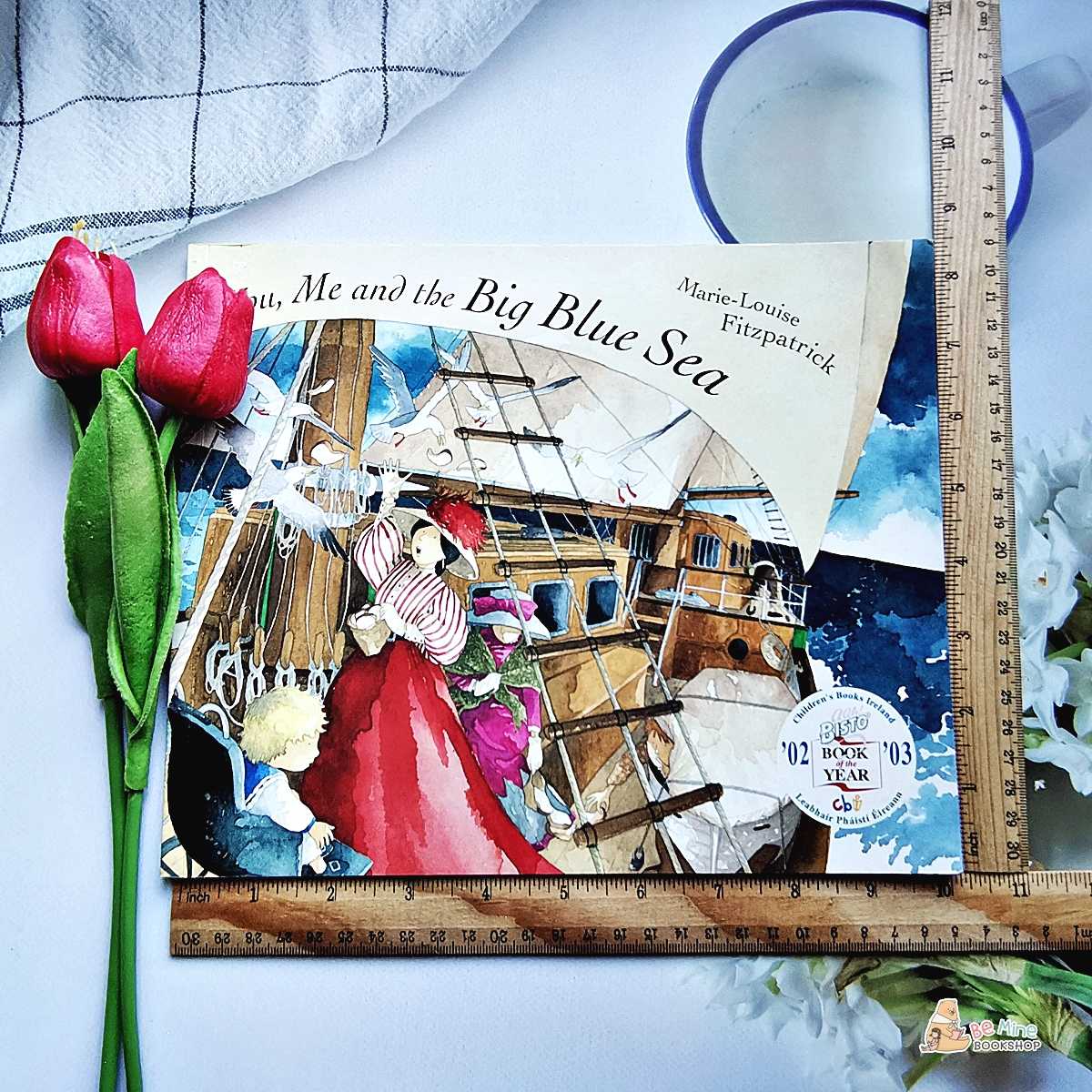 🏆หนังสือรางวัล║You, Me and the Big Blue Sea║★มือสอง ★ปกอ่อน 📌เขียนชื่อหลังปกหน้าและใบรองปก