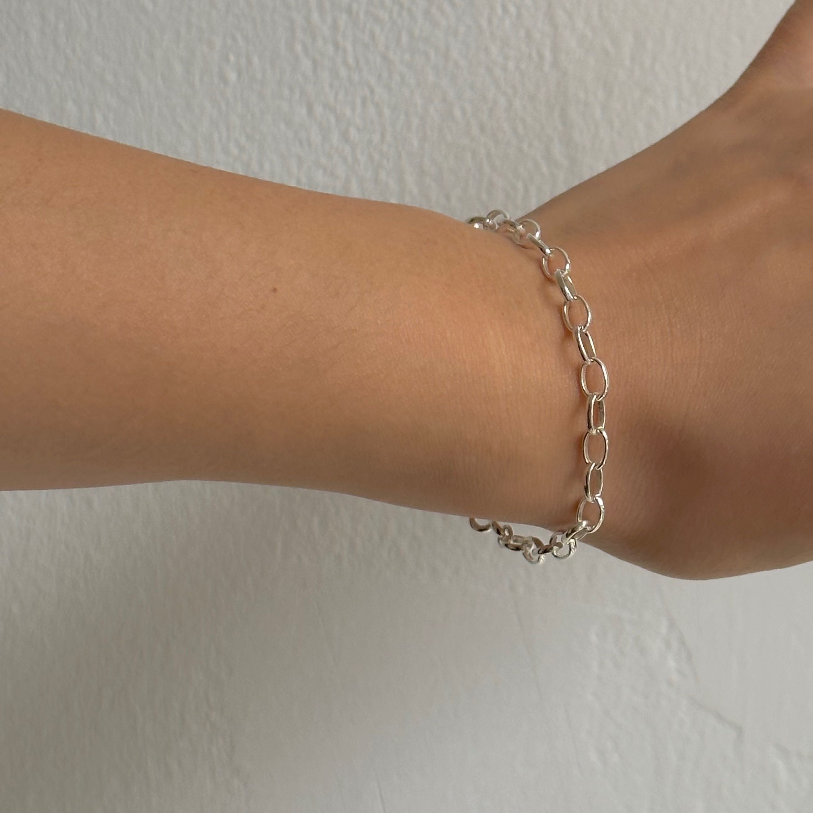 Adorable bracelet 