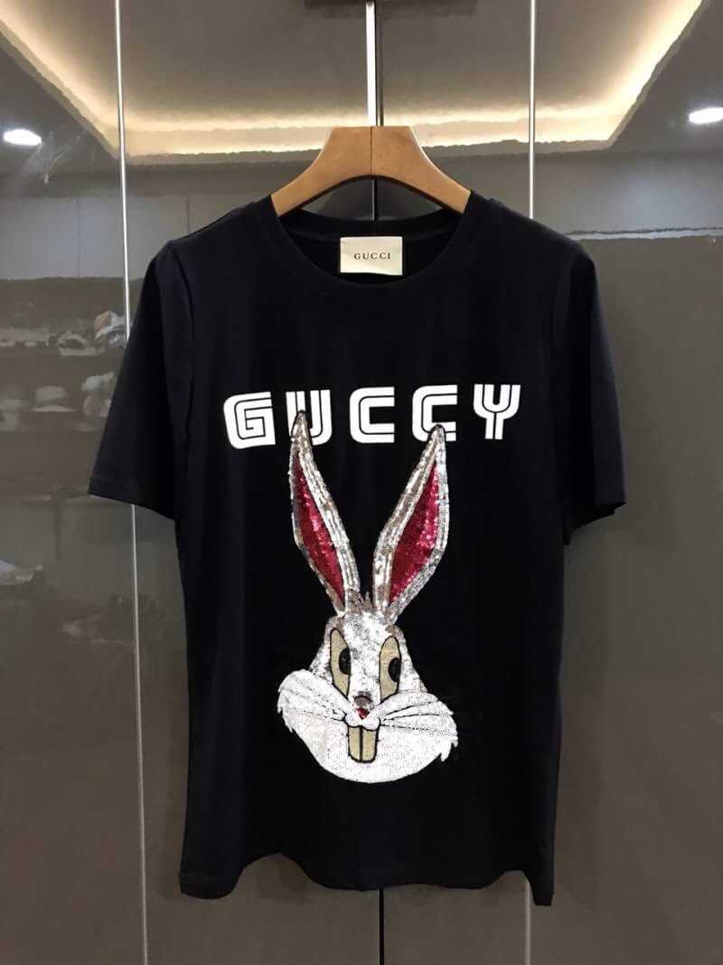 GUCCI BLACK BUGS BUNNY GUCCY EMBELLISHED COTTON T-SHIRT เสื้อกุชชี่ กระต่าย กลิตเตอร์