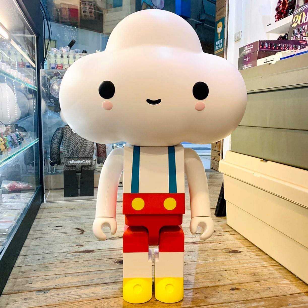Kubrick Friendswithyou 1000% 83 cm
