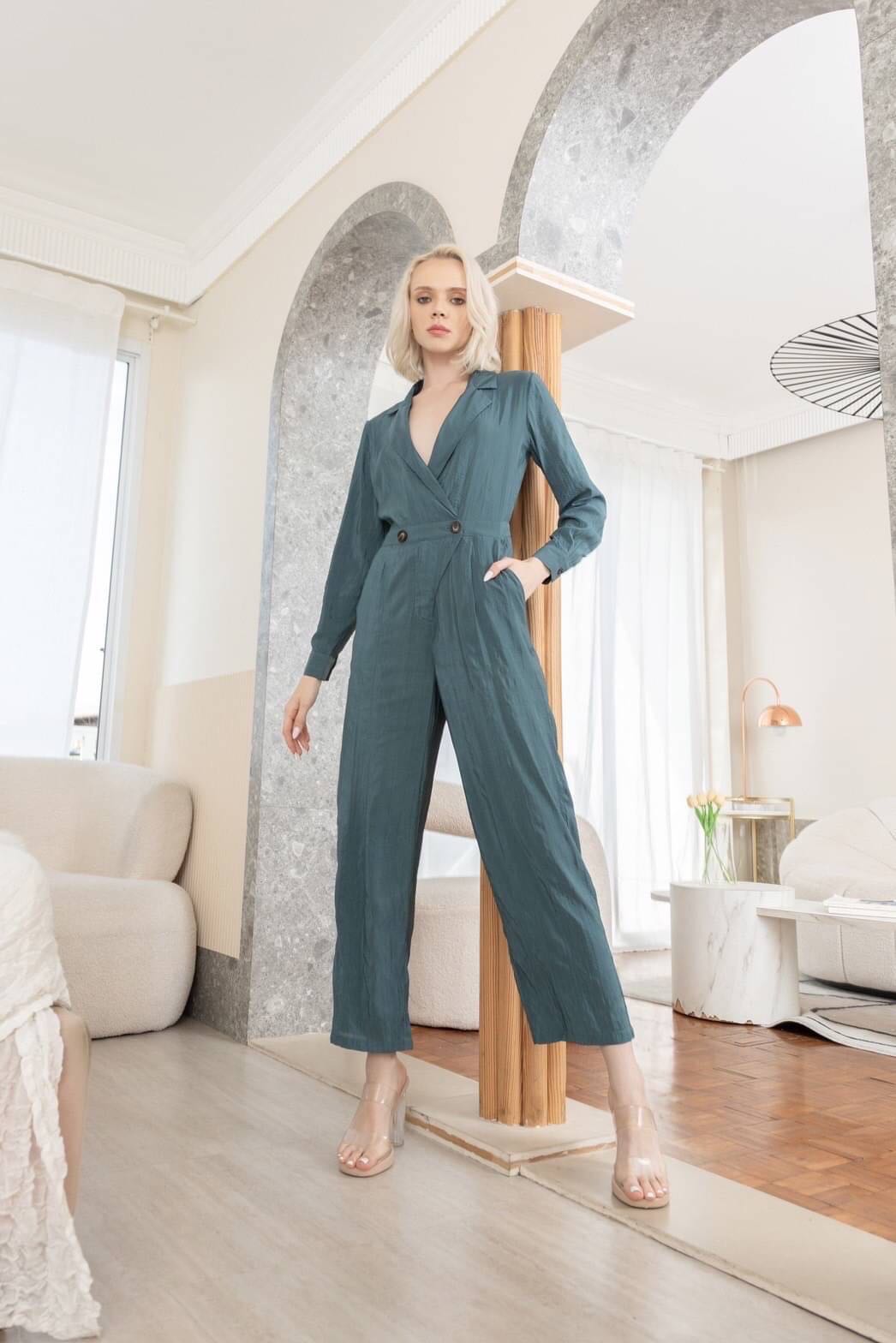 Long sleeve double buttons jumpsuit
