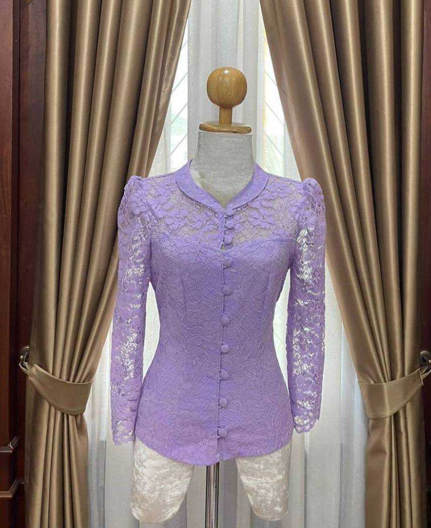 เสื้อลูกไม้คอจีน สีสันสดใส ดีเทลสวยมาก