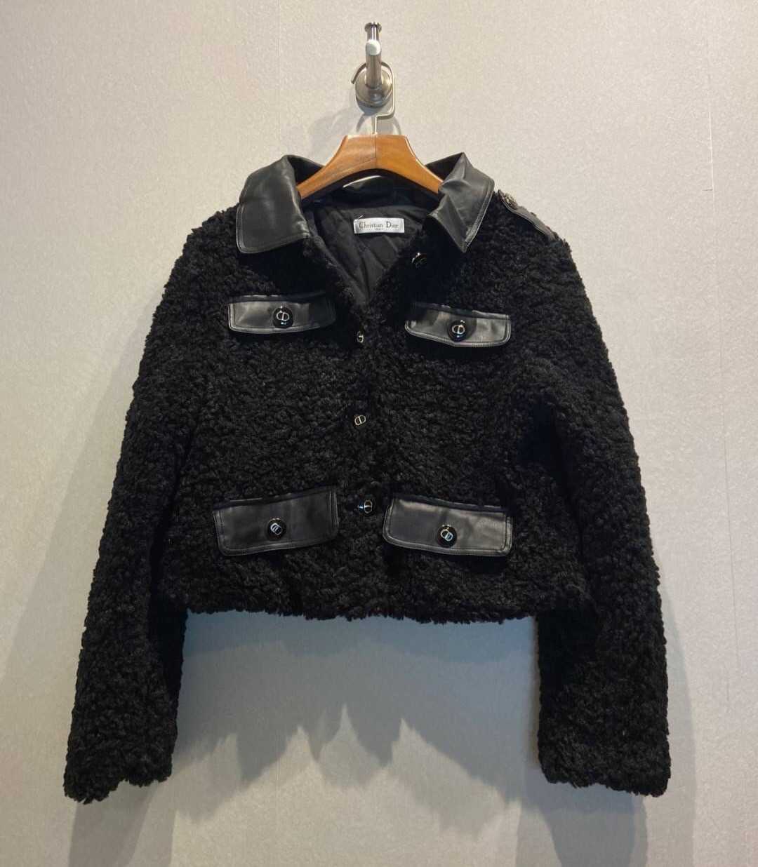 CHRISTIAN DIOR CD FUR JACKET WITH LEATHER POCKET เสื้อแจ็คเก็ตโค้ท แบรนด์คริสเตียนดิออร์