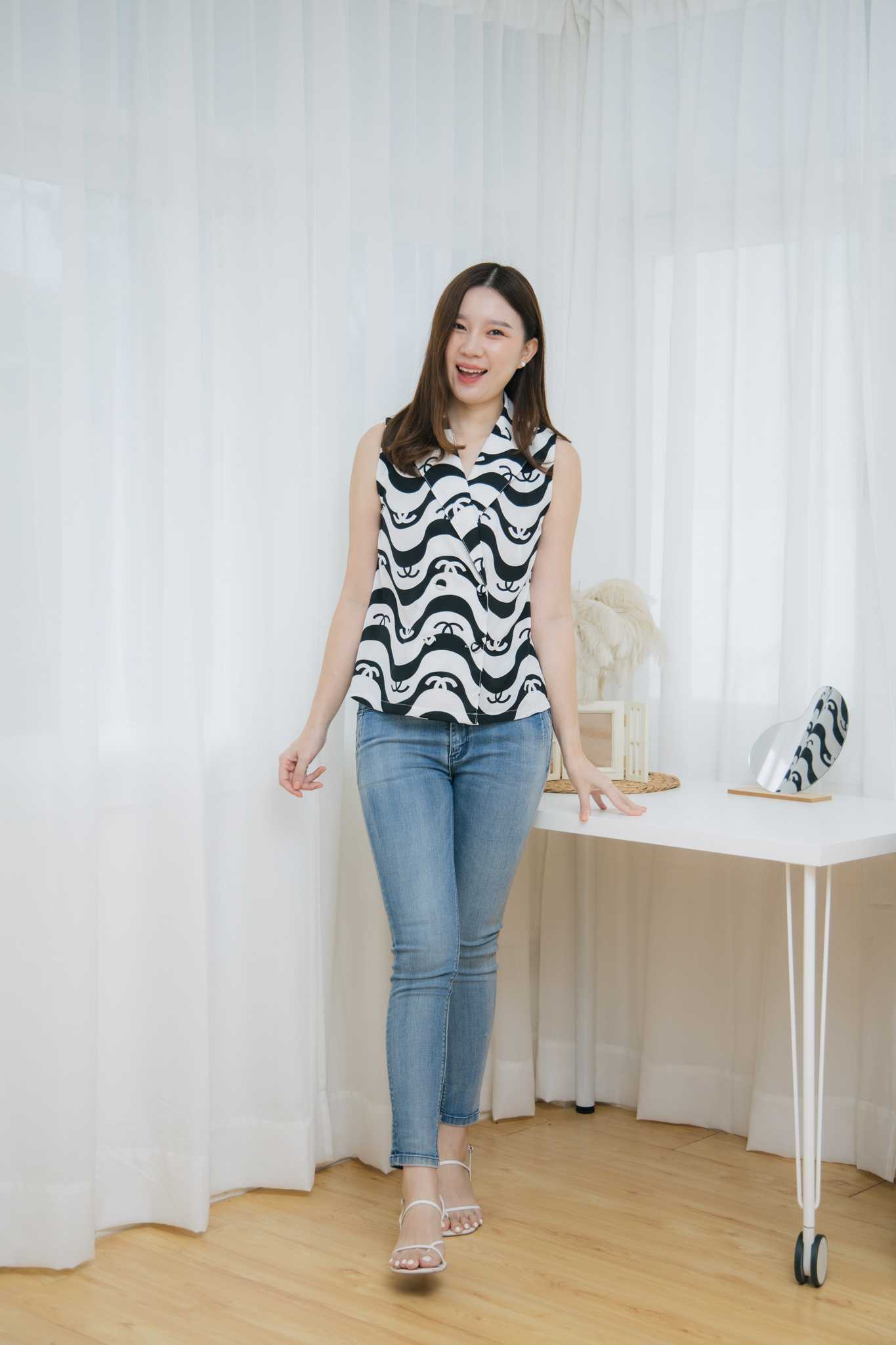 เสื้อให้นม Black wave suit top