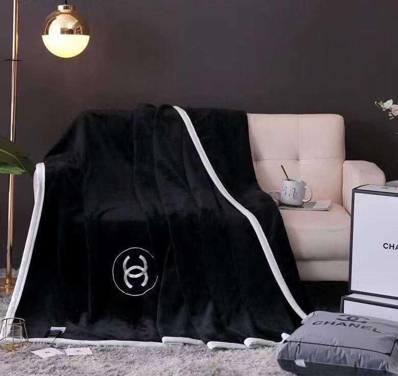 CHANEL CC LOGO EMBROIDERED FLEECE BEDDING BLANKET ผ้าห่มชาแนล ขนนุ่ม 150x200 cm