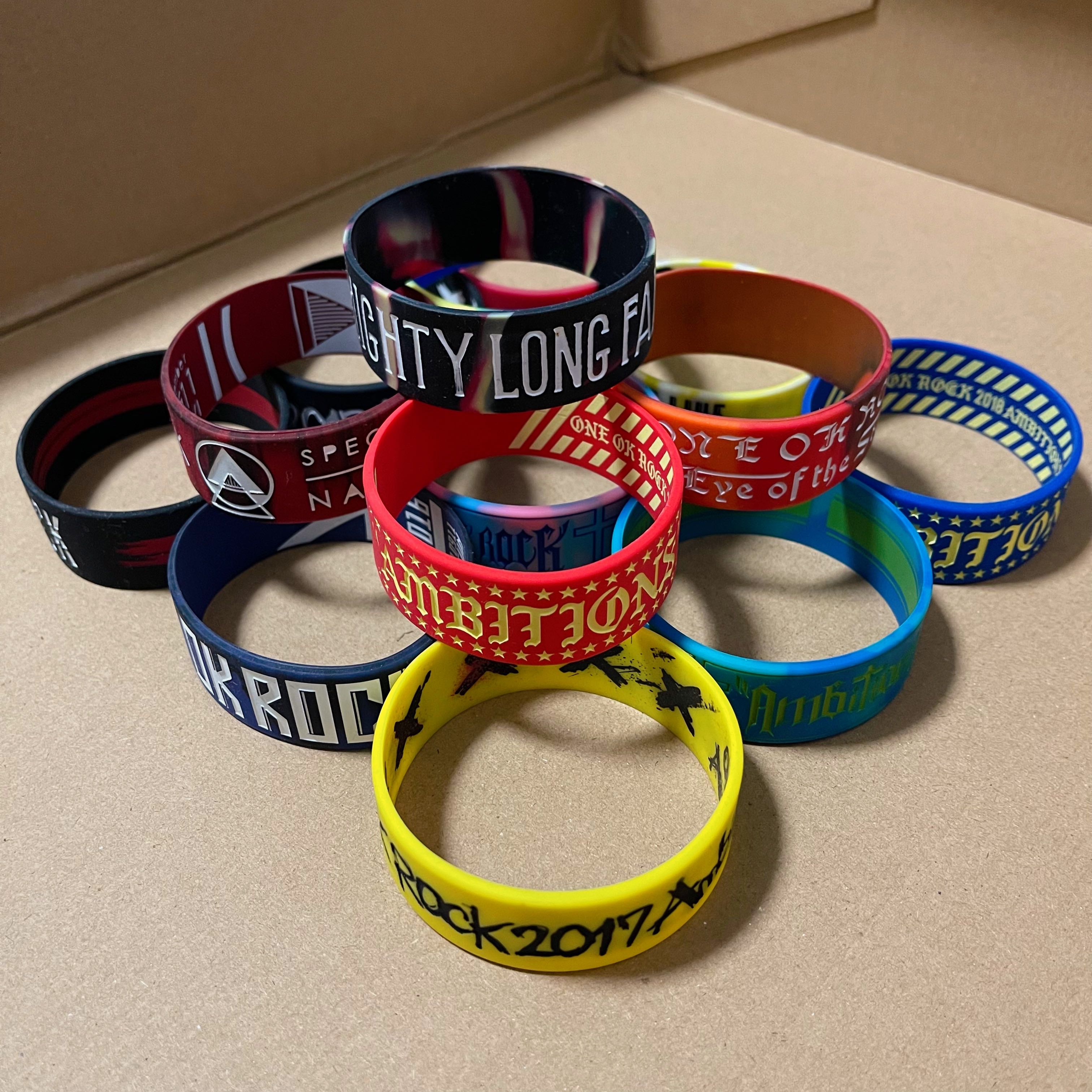 『พร้อมส่ง』(Used) ONE OK ROCK JAPAN TOUR “Rubber Band” (ซื้อ 3 เส้นขึ้นไปจัดส่งฟรี ลูกค้าทักแชทนะคะ)