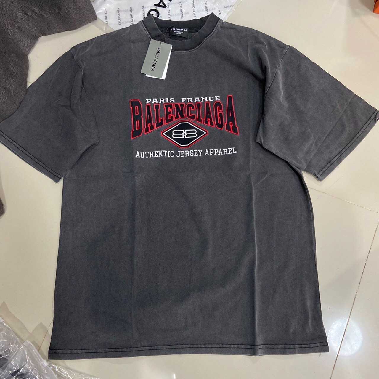 BALENCIAGA PARIS FRANCE BB AUTHENTIC JERSEY APPAREL EMBROIDERED COTTON T-SHIRT IN BLACK