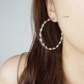 💢Clearance💢 Cruve hoop earrings. (ต่างหูห่วงเกรียวแฟชั่น)