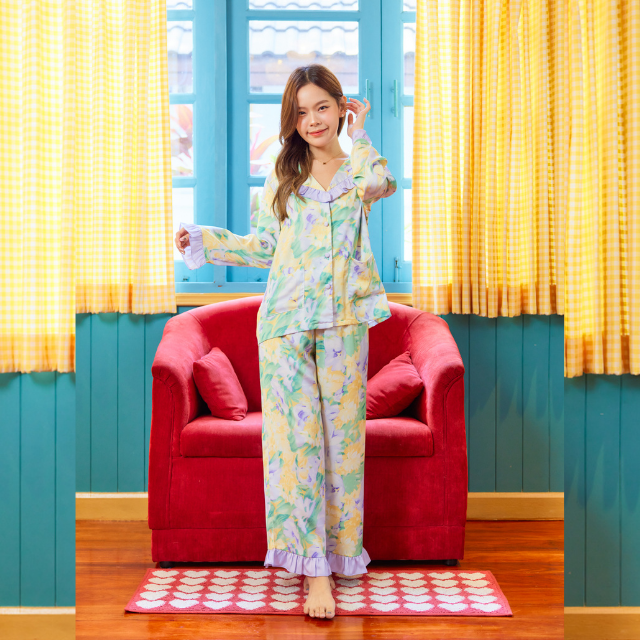 ชุดนอนผ้า Silk Satin เนื้อผ้านุ่มละมุนผิว ใส่สบายไม่ร้อน (รุ่น P943)
