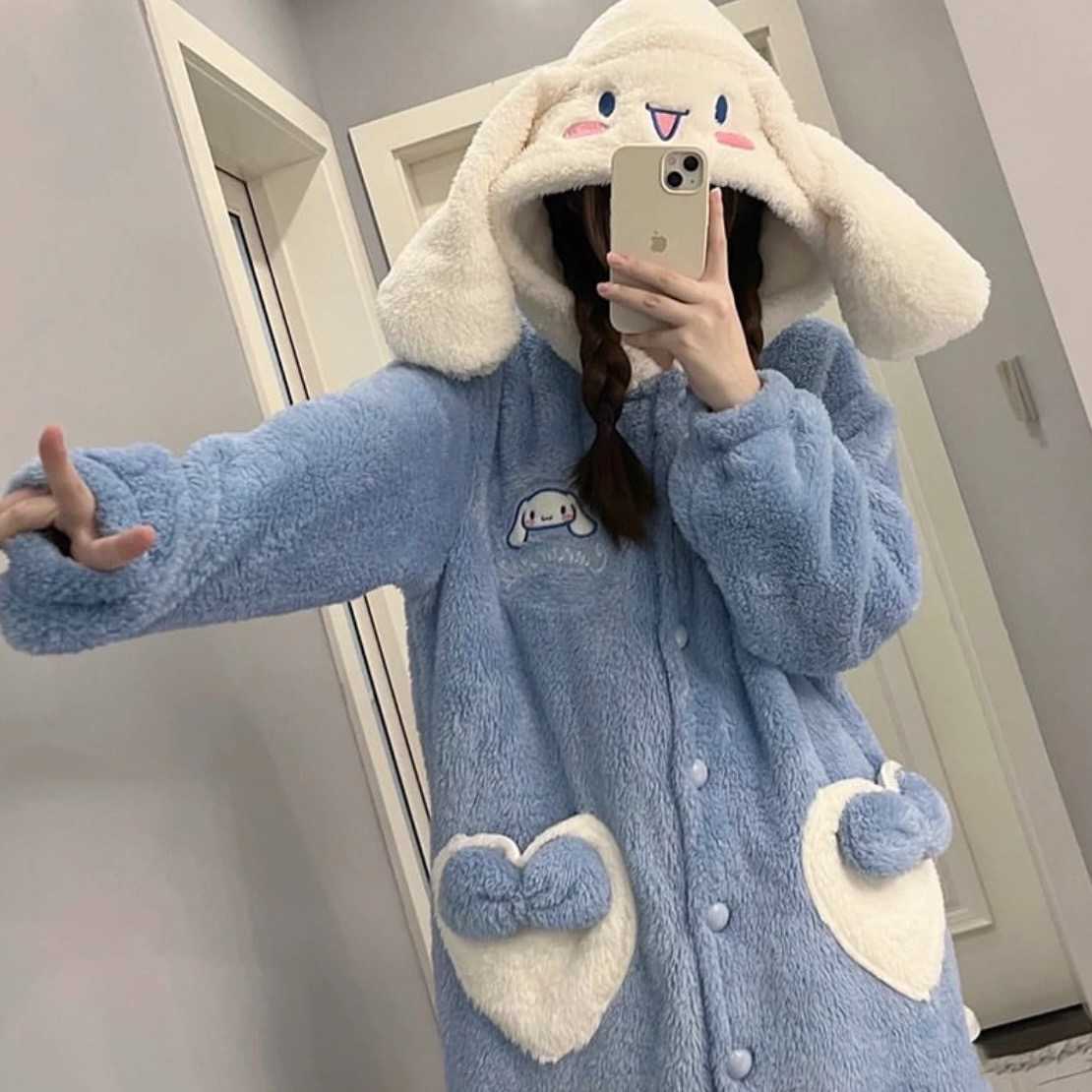ชุดCinnamoroll ชุดชินนาโมโรล ชุดคอสเพลย์ ชุดแฟนซี ชุดcosplay ชุดกันหนาว ชุดปาร์ตี้