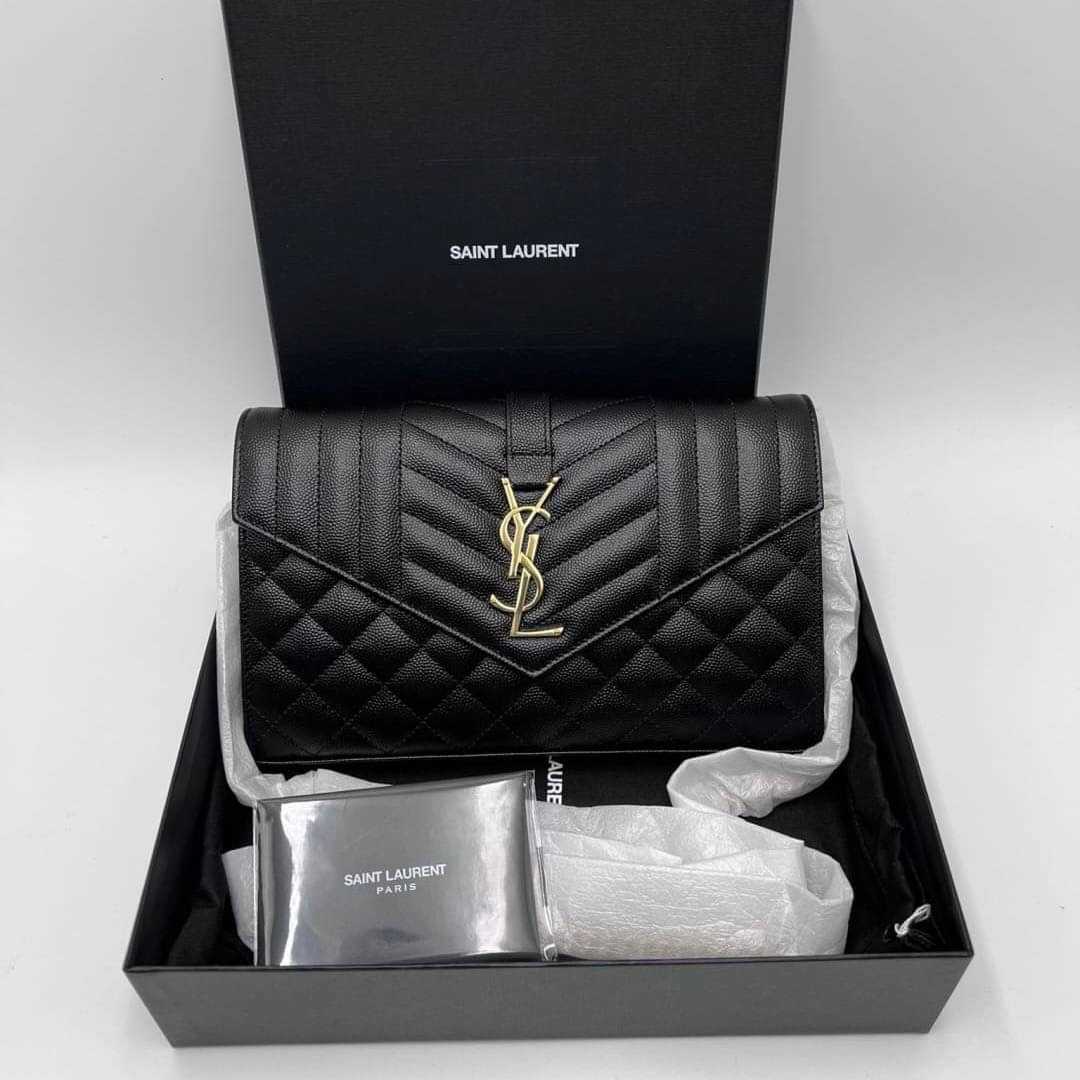 กระเป๋าแบรนด์เนมไฮสตรีทYSL MONOGRAM CHAIN WALLET IN MIX MATELASSÉ GRAIN DE POUDRE EMBOSSED LEATHER