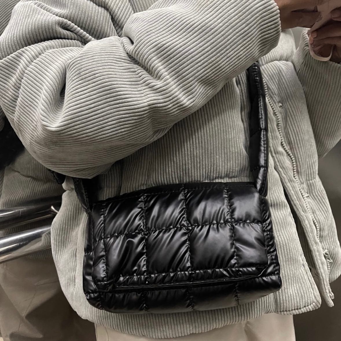 (พรีออเดอร์) Porterna Padded Checker