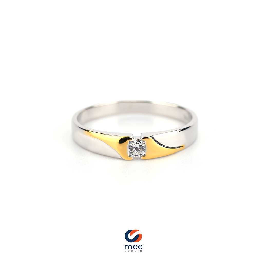 แหวนพลอยขาวเม็ดเดี่ยว ตัวเรือนทองคำขาว 18K ทูโทน ขนาด 50 [RG220100]